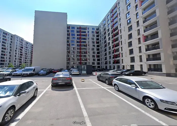 Stylish Studio With Balcony At Exigent Plaza - 04